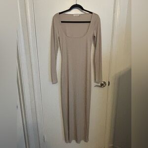 Shoe Dazzle Long Sleeve Knit Dress